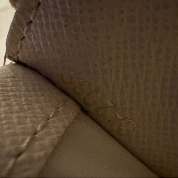 AUTHENTIC Louis Vuitton Adèle wallet - Picture 12 of 12